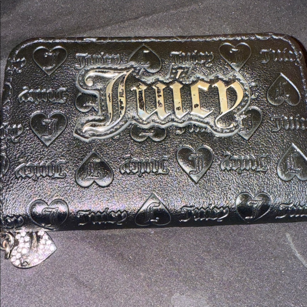 ✨Juicy Couture Black Embossed Logo Wallet✨